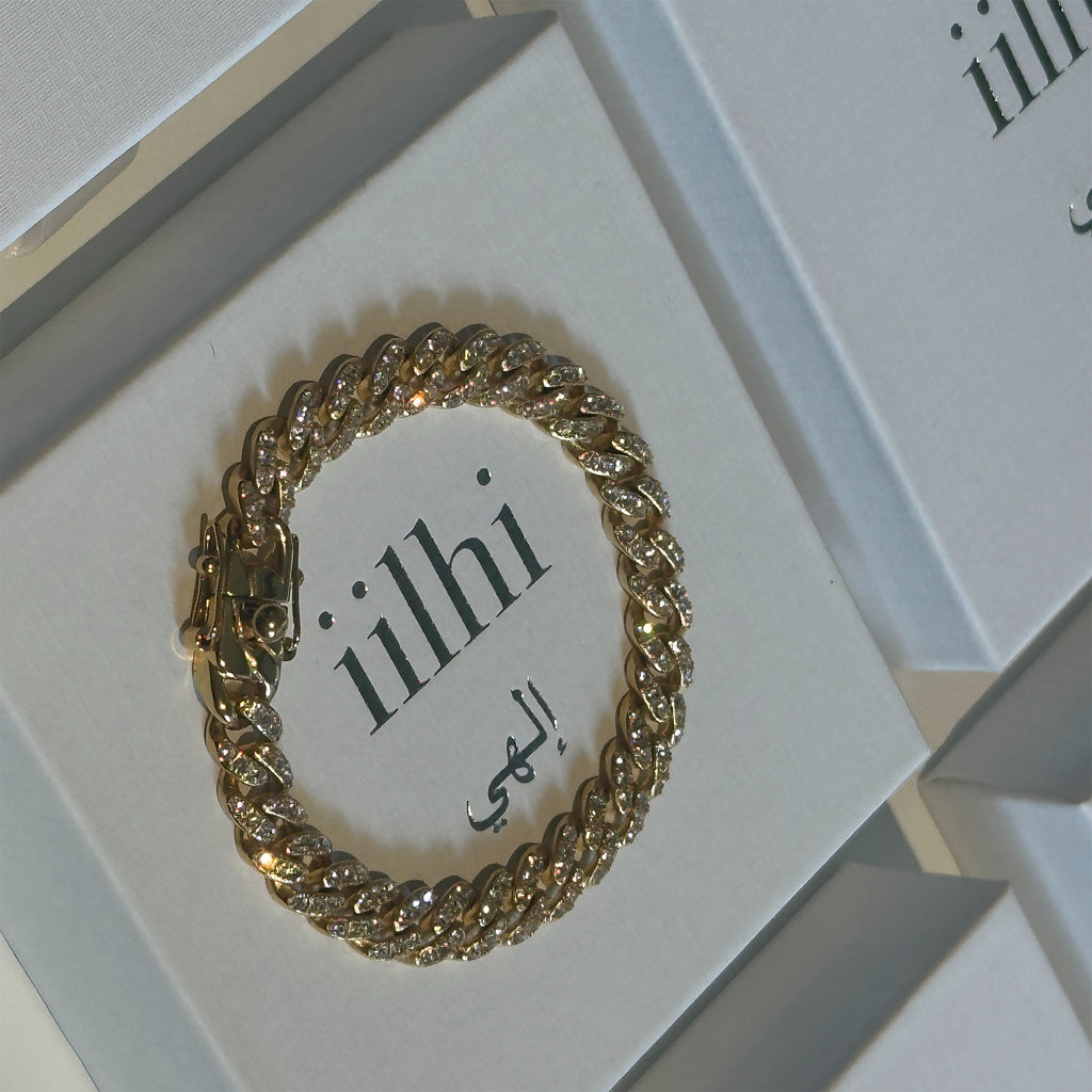 Gold and diamanté chain